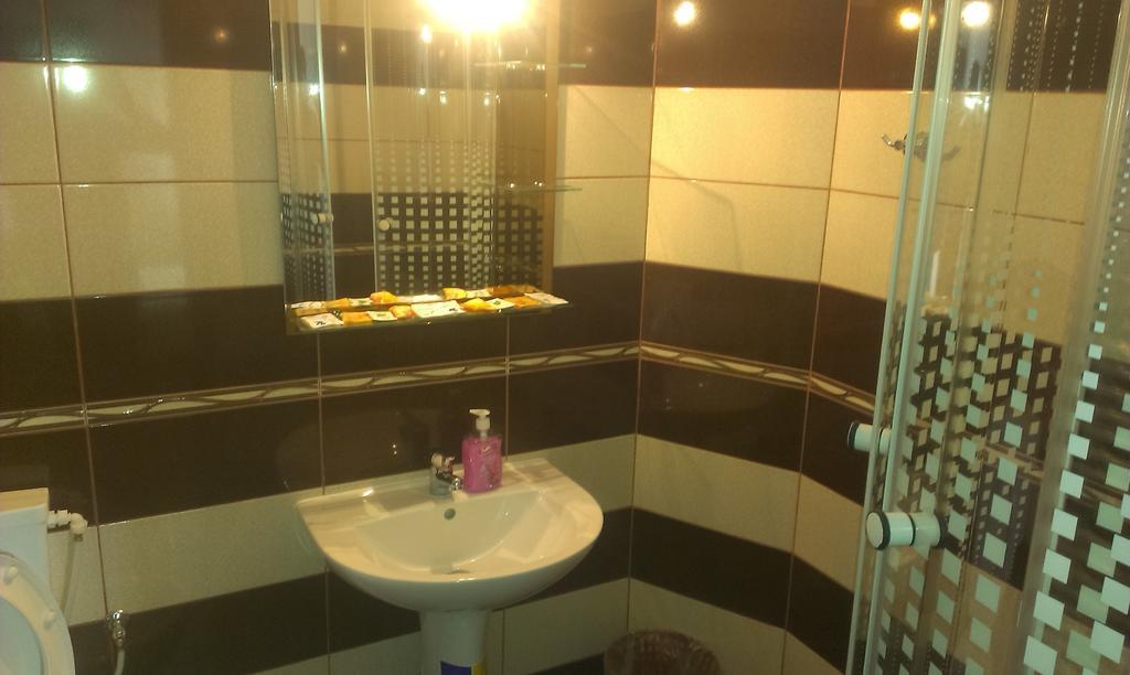 Pensiunea Alex Si Tedi Horezu Quarto foto